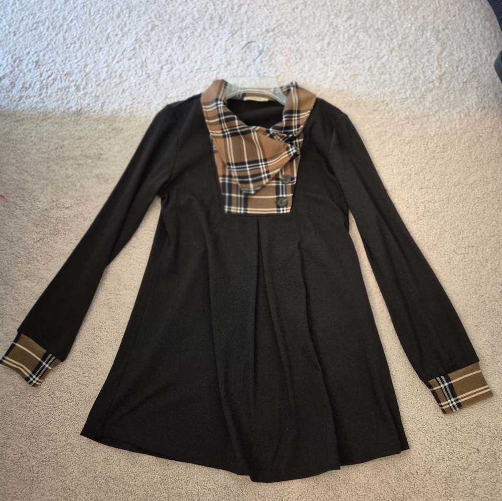 Black Long Sleeve Tunic Dress with Plaid Accents